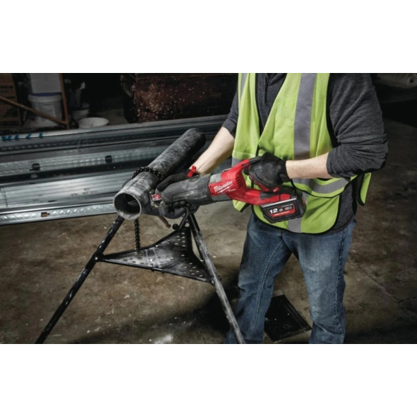 Фото - Пила сабельная Milwaukee M18 FSX-0C (4933464724)