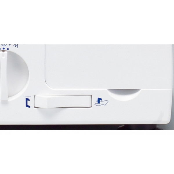 Фото - Оверлок MINERVA M 840 DS