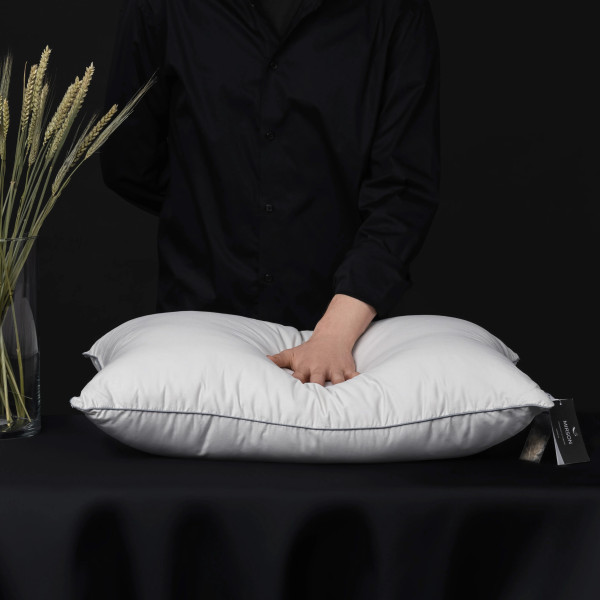 Фото - Подушка стандартна MirSon №1010 Silver Cloud EcoSilk 40х60 см (2200010362589)