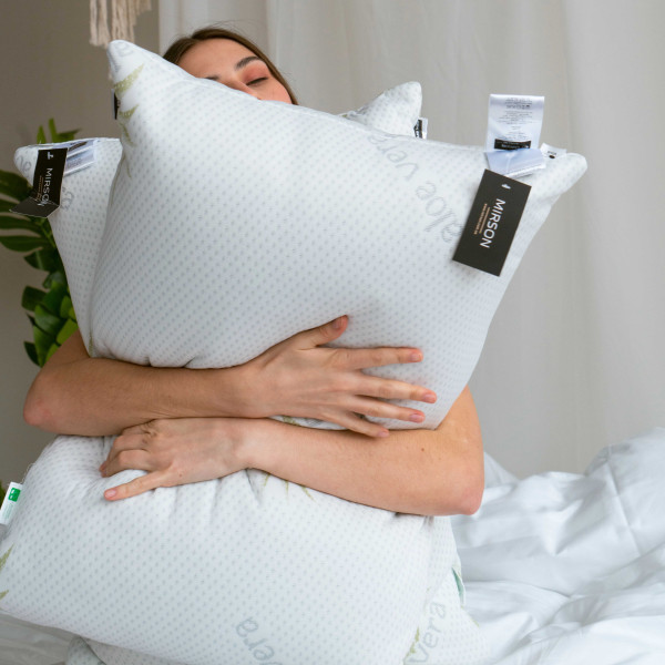 Фото - Подушка стандартна MirSon №865 Dorotea з Евкаліптом Hand made Пружна 70х70 см (2200003213867)