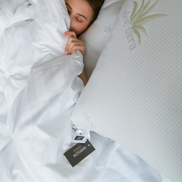 Фото - Подушка стандартна MirSon шовкова №731 Dorotea Silk Kapok середня 40х60 см (2200001489011)