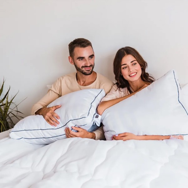 Фото - Подушка стандартная MirSon Royal DeLuxe Eco-Soft 563 высокая 50х70 см (2200000625144)