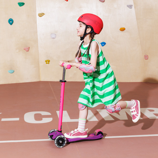 Фото - Двоколісний самокат Micro серії Maxi Deluxe Neon LED - УЛЬТРА РОЖЕВИЙ (MMD233)