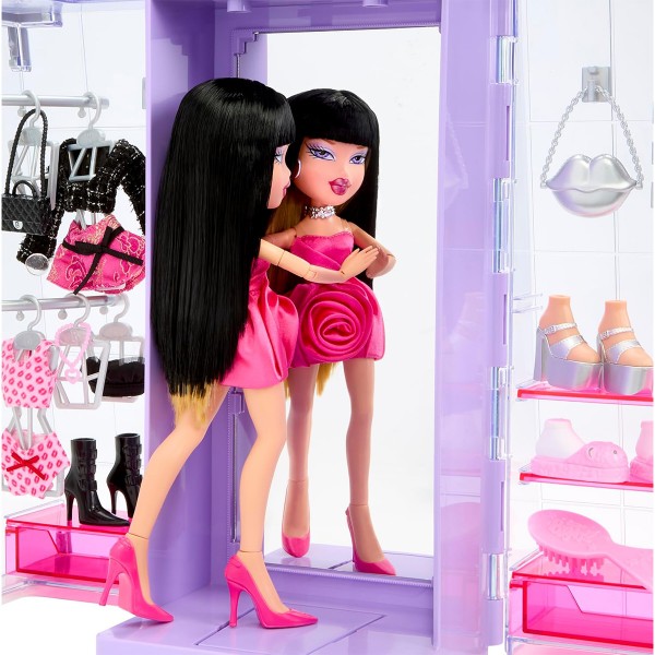 Фото - Кукольный набор Bratz Модный гардероб — ДАНА (с аксес.) (247241)