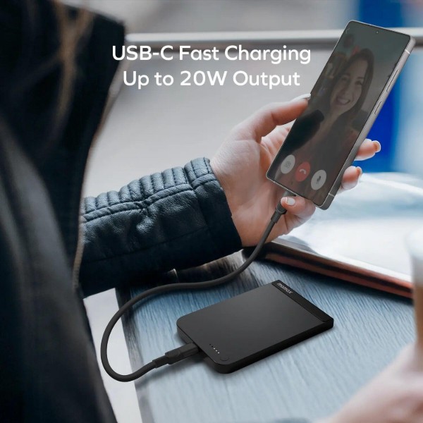 Фото - Батарея мобільна Momax 5000MAH SOLAR ORANGE (IP161Q2M)