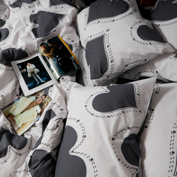 Фото - Комплект постільної білизни Moon&Star Бязь Gold Люкс Grey Love 160х220х2 нав. 2х40х60 (MS-820009375)