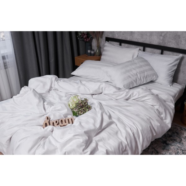 Фото - Комплект постільної білизни Moon&Star Satin Premium Royal White 143х210х2 нав. 4х70х70 (MS-820002957)