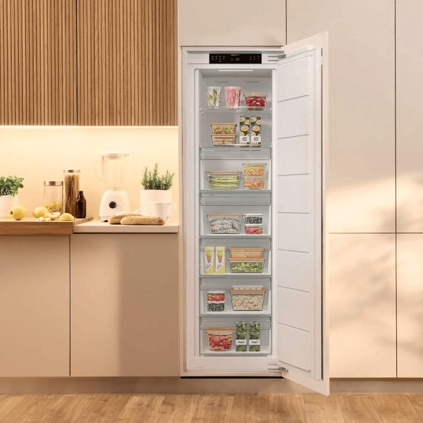 Фото - Морозильная камера встраиваемая Gorenje FNCI517E62WF