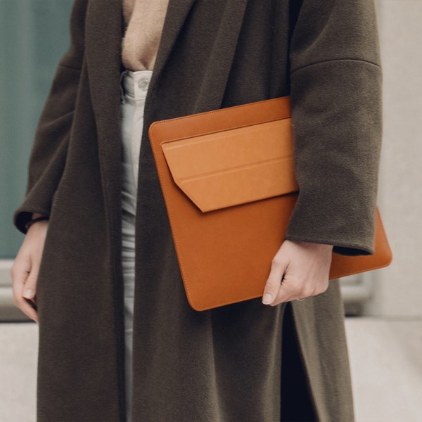 Фото - Чехол для ноутбука Moshi Muse 13" 3-in-1 Slim Laptop Sleeve Caramel Brown for MacBook Pro 13" M1/M2/MacBook Air 13" M1 (99MO034751)