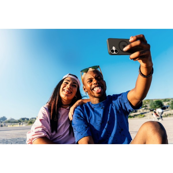 Фото - Чехол для смартфона Belkin for iPhone 17 Magnetic Protective Grip Black (MSA034HQBK)