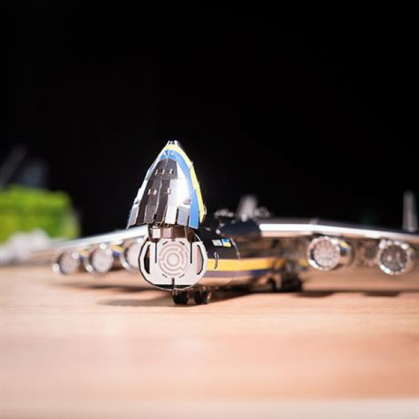 Фото - Металлический конструктор Metal Time Ukrainian Dream Official Edition собрана (MT001/READY)