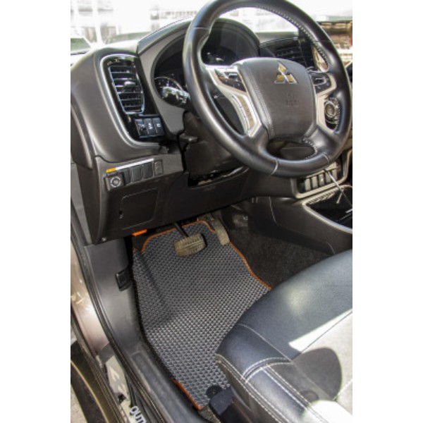 Фото - Коврики из экокожи в салон авто EVAtech для Outlander 7 seats Mitsubishi 2013 3 поколение SUV USA (MT31483CD5AV2BBLB)