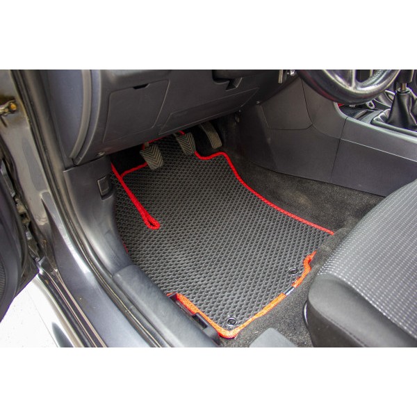 Фото - Коврики из экокожи в салон авто EVAtech для Lancer (10) MT Mitsubishi 2007-2018 10 поколение Sedan EU (MT3178C5AV2BBB)