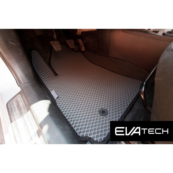 Фото - Коврики из экокожи в салон авто EVAtech для Outlander Mitsubishi 2003-2006 1 поколение SUV EU (MT3179CCC5CP1BBB)