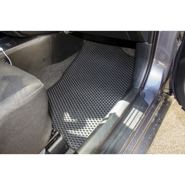 Фото - Коврики из экокожи в салон авто передние EVAtech для Outlander Mitsubishi 2003-2006 1 поколение SUV EU MT3179AVO2CP1BBB