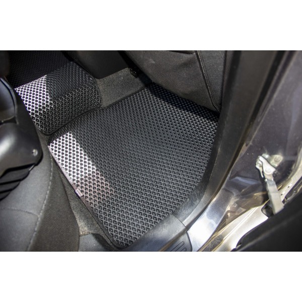 Фото - Килимки з екошкіри в салон авто EVAtech для Outlander Mitsubishi 2003-2006 1 покоління SUV EU (MT3179COO5CP1BBB)