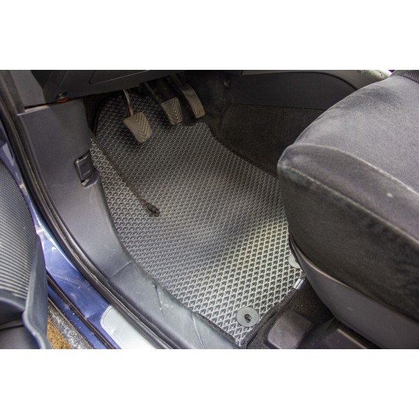 Фото - Коврики из экокожи в салон авто передние EVAtech для Outlander XL Mitsubishi 2006-2012 2 поколение SUV EU MT3181AV2AV2BBB