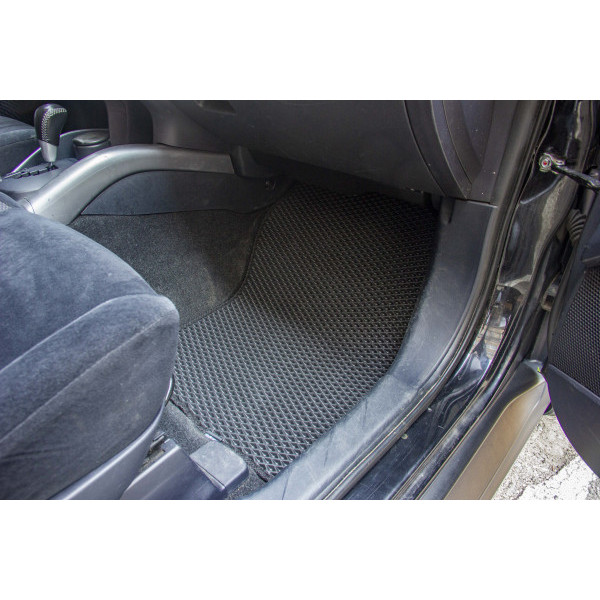 Фото - Килимки з екошкіри в салон авто EVAtech для Outlander XL Mitsubishi 2006-2012 2 покоління SUV EU (MT3181CV5AV2BBB)