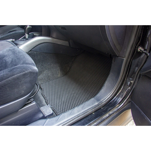 Фото - Килимки з екошкіри в салон авто EVAtech для Outlander XL Mitsubishi 2006-2012 2 покоління SUV EU (MT3181CV5AV2BBB)