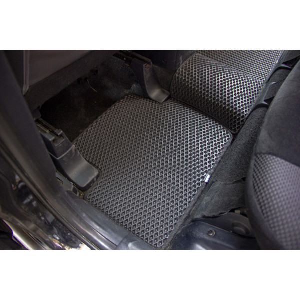 Фото - Килимки з екошкіри в салон авто EVAtech для Outlander XL Mitsubishi 2006-2012 2 покоління SUV EU (MT3181CV5AV2BBB)