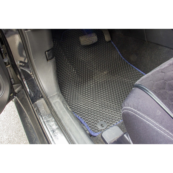 Фото - Килимки з екошкіри в салон авто передні EVAtech ECO для Outlander 7 seats Mitsubishi 2013 3 покоління SUV USA (MT31483AD2AV2BBLB)