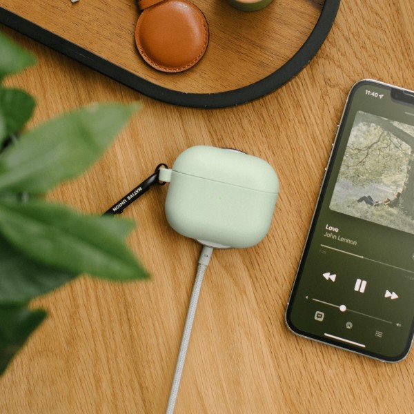 Фото - Чохол для навушників Native Union Roam Case Sage for Airpods 3rd Gen (APCSE-ROAM-GRN)