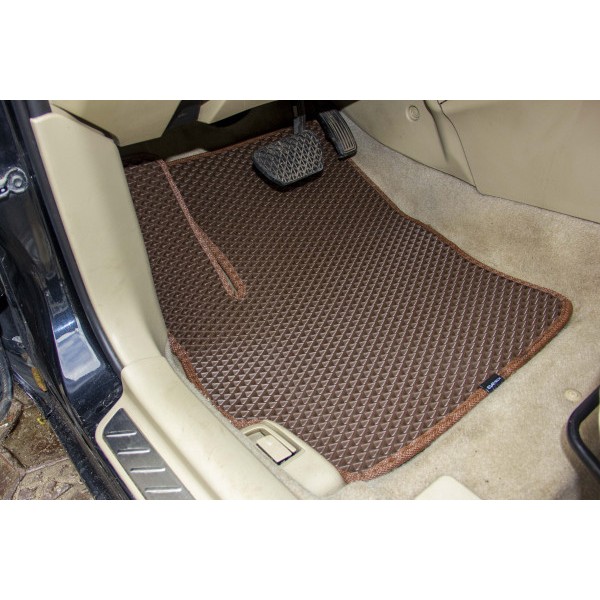Фото - Коврики из экокожи в салон авто передние EVAtech для 3 (BK) Mazda 2004-2009 1 поколение Sedan EU MZ3135A2BBB