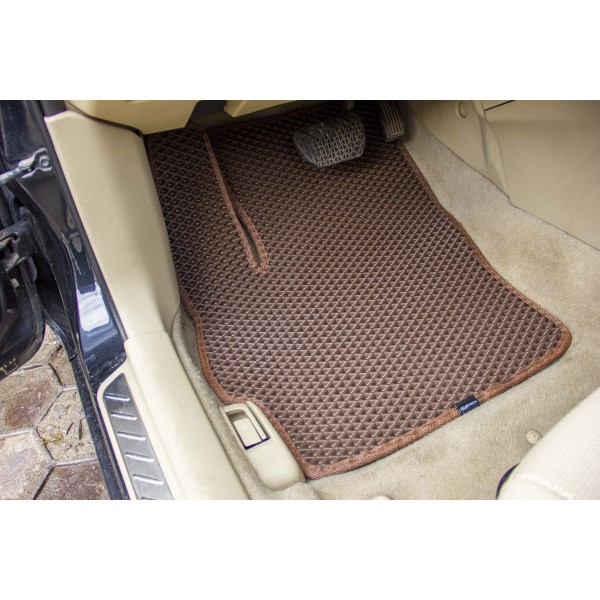 Фото - Коврики из экокожи в салон авто передние EVAtech для 3 (BK) Mazda 2004-2009 1 поколение Sedan EU MZ3135A2BBB