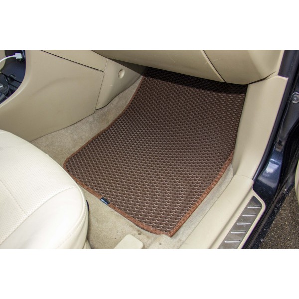 Фото - Коврики из экокожи в салон авто передние EVAtech для 3 (BK) Mazda 2004-2009 1 поколение Sedan EU MZ3135A2BBB
