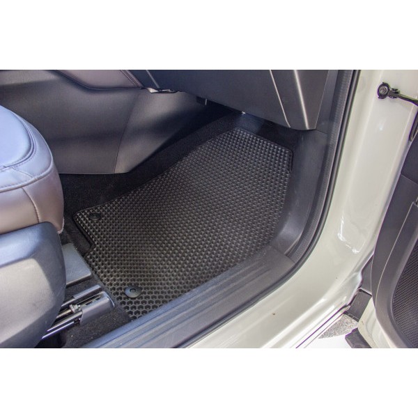 Фото - Коврики из экокожи в салон авто передние EVAtech для CX-5 (KF) Mazda 2016-2021 2 поколение SUV EU MZ3150AD2VL4BBB