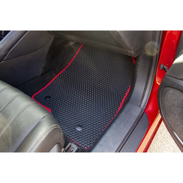Фото - Коврики из экокожи в салон авто передние EVAtech для 6 (GJ) Mazda 2012 3 поколение Combi USA MZ32628AVO2VL4BBB