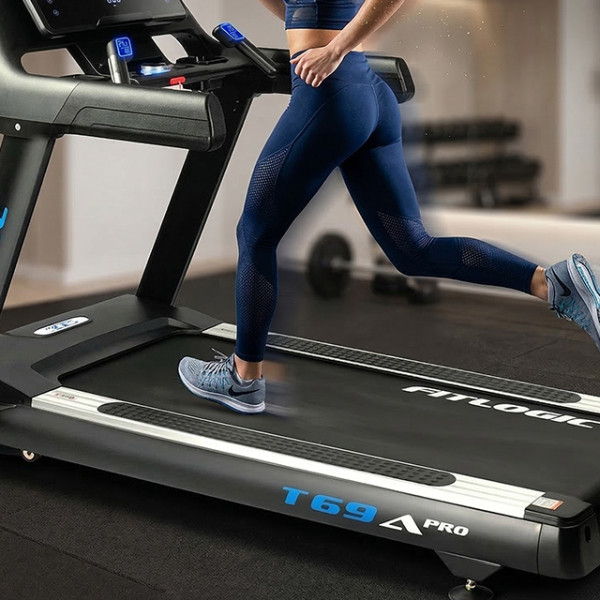 Фото - Беговая дорожка FitLogic T69A Pro