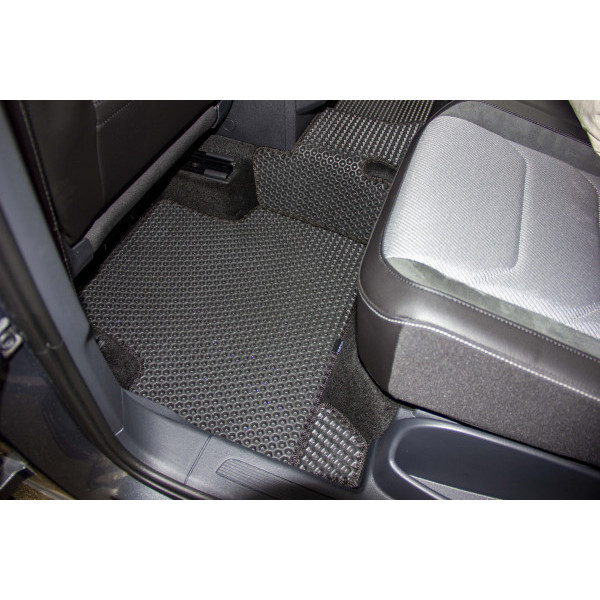 Фото - Килимки з екошкіри в салон авто EVAtech ECO для Tiguan (Mk 2) Volkswagen 2016-2020 2 покоління SUV EU VW31492CL7AV4BBB