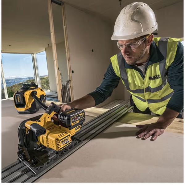 Фото - Пила дискова DeWALT 54В XR FLEXVOLT Li-lon (DCS520T2)
