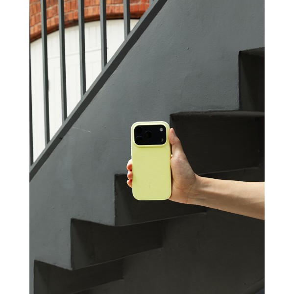 Фото - Чохол для смартфона Native Union Neo Case Lemon for iPhone 18 Pro Max/17 Pro Max (NEOCSE-LMO-NP26PM)