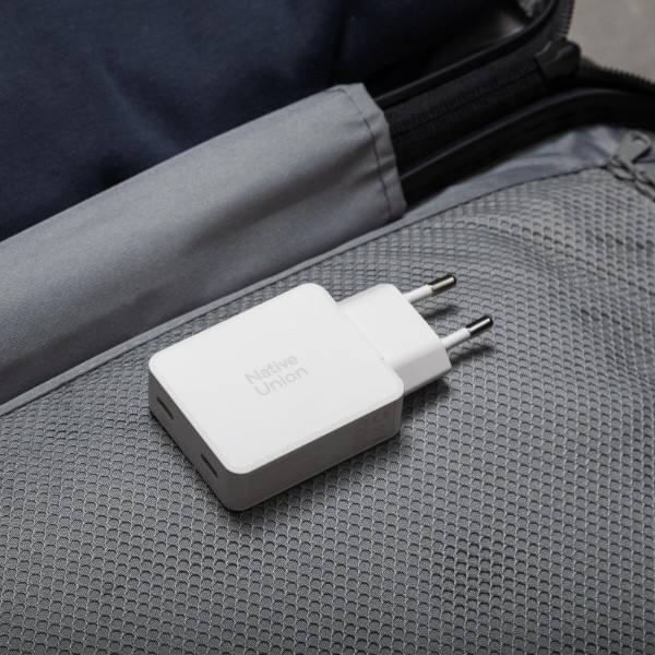 Фото - Мережевий зарядний пристрій Native Union Pocket GaN Charger PD 65W Dual USB-C Port White (POCK-PD65-WHT-EU)