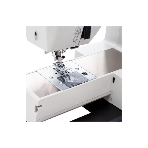 Фото - Швейна машина Necchi Q132A