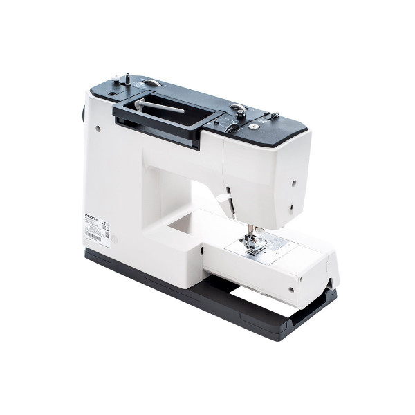 Фото - Швейна машина Necchi Q132A