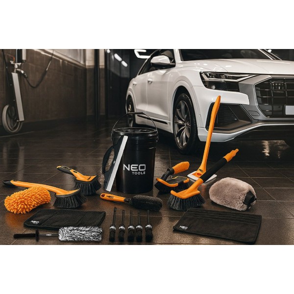 Фото - Скребок для авто Neo Tools 9.5х30 см (11-457)