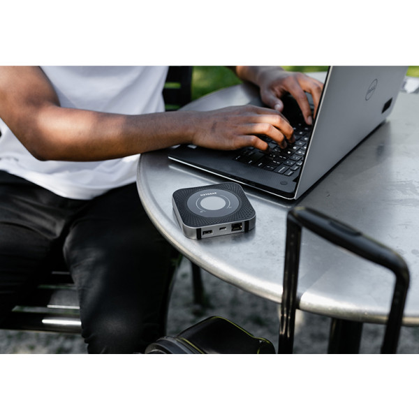 Фото - Модем 4G Netgear MR1100-100EUS