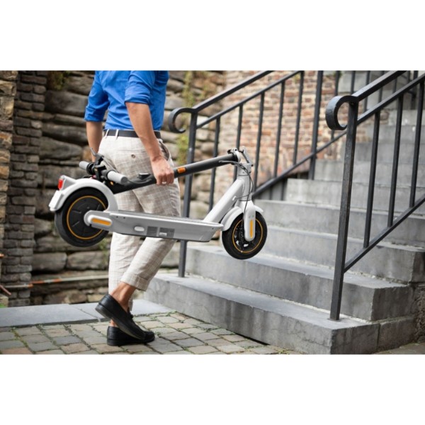 Фото - Електросамокат Segway Ninebot MAX G30LE