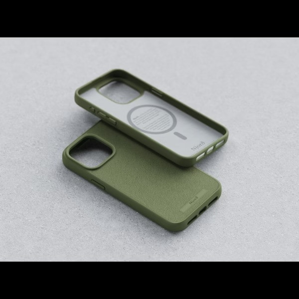 Фото - Чохол для смартфону Njord Suede MagSafe Case Olive for iPhone 15 Pro (NA53SU06)