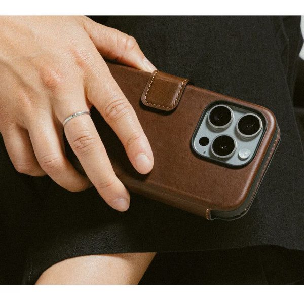Фото - Чохол для смартфону Nomad Modern Leather Folio Brown for iPhone 16 Pro (NM01679585)