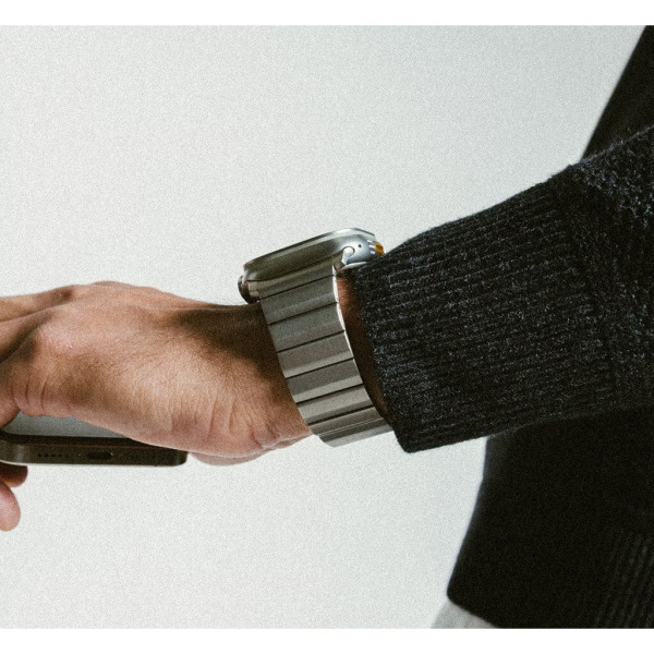 Фото - Ремешок для смарт-часов Nomad Titanium Band V2 Natural Hardware Natural 46mm/49mm (NM014858858)