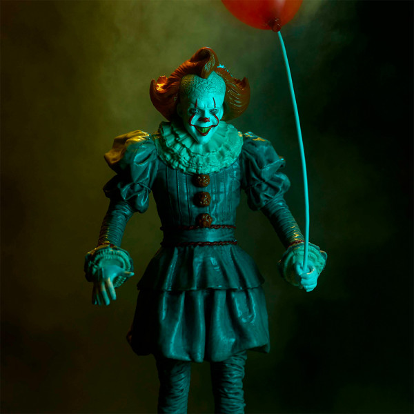 Фото - Колекційна фігурка Noble Collection IT Pennywise Mini Bendyfig 19 см (NN5048)