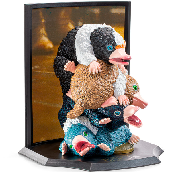 Фото - Колекційна фігурка Noble Collection FANTASTIC BEASTS Pile of Baby Nifflers Toyllectible Treasures 13 см (NN5255)