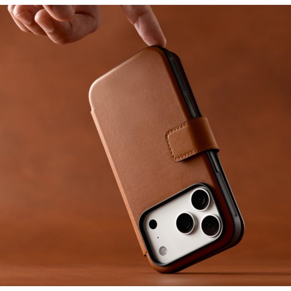 Фото - Чохол для смартфона Nomad Modern Leather Folio Case Horween Saddle for iPhone 18 Pro Max/17 Pro Max (NM009001858)