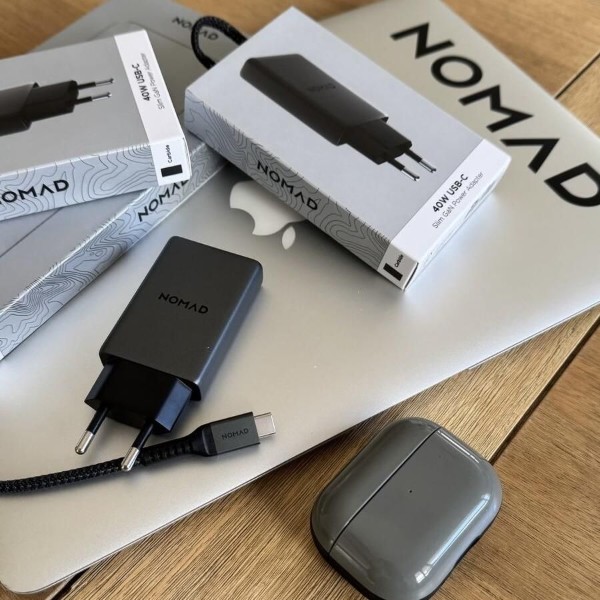 Фото - Мережевий зарядний пристрій Nomad USB-C GaN 40W Slim EU Power Adapter Carbide (NM014773858)