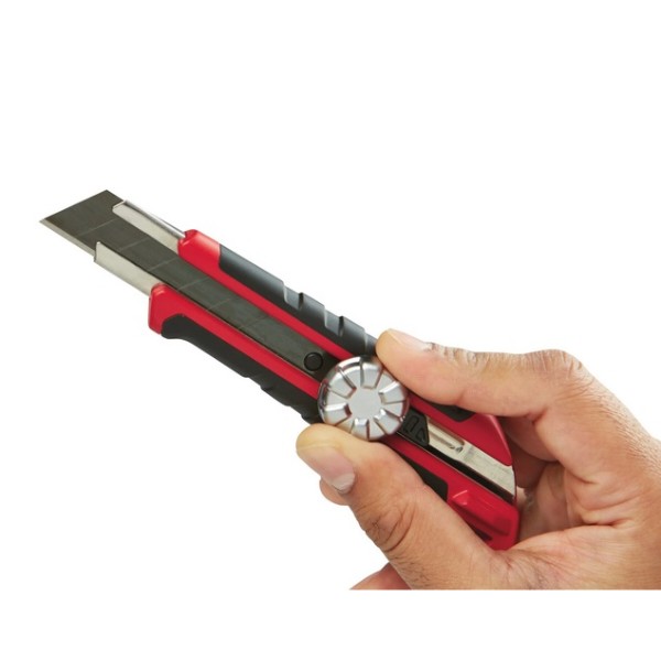 Фото - Нож строительный Milwaukee Heavy Duty 25 мм (48221962)