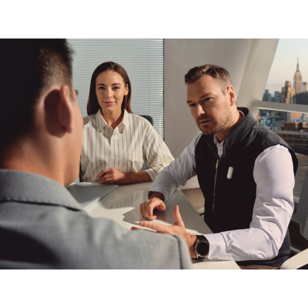 Фото - Диктофон Plaud.AI Note Pin Silver (PN0200-SI)